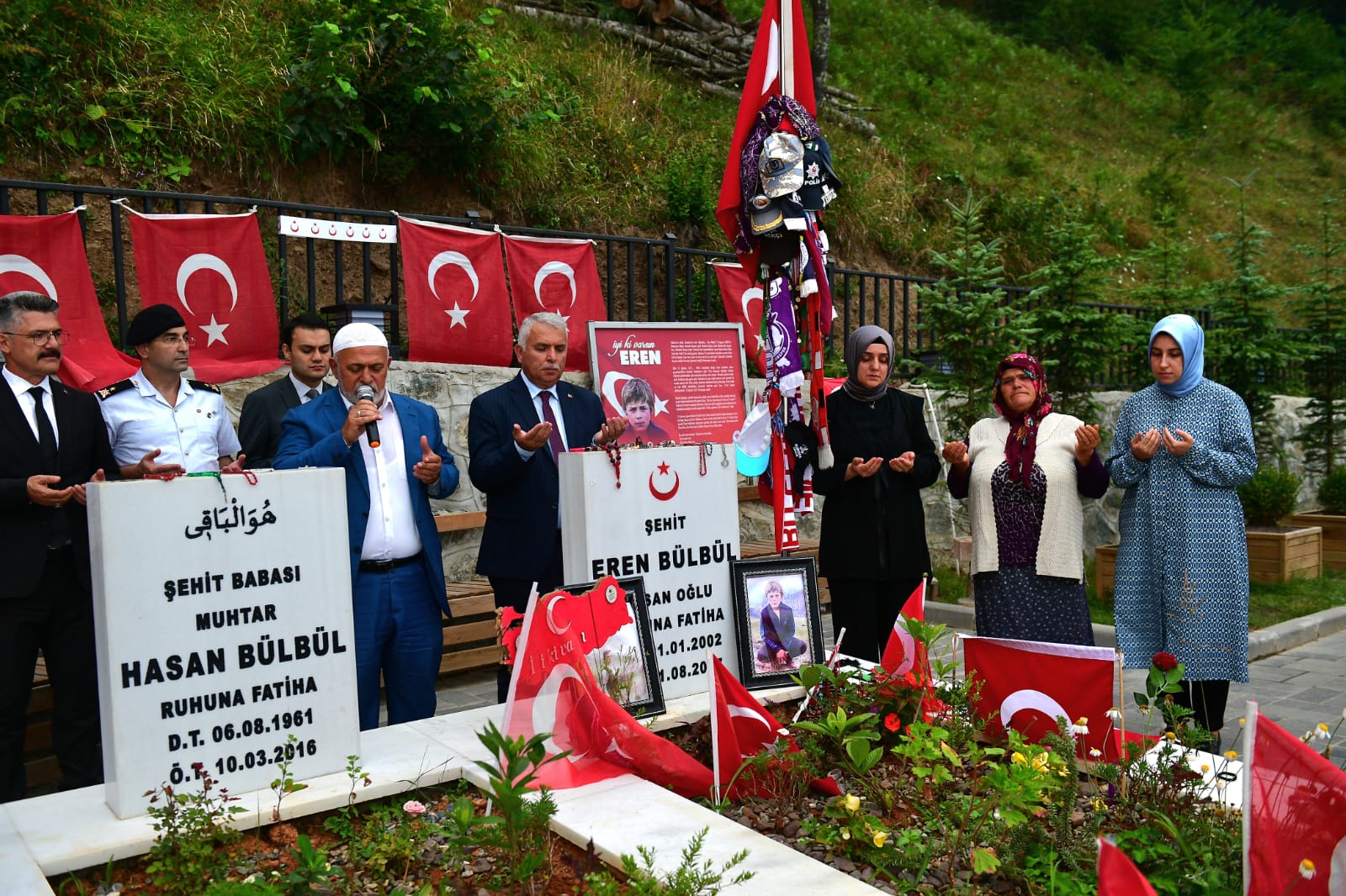 2504cd56_1e16_4c83_9fe9_d69ba43217f7