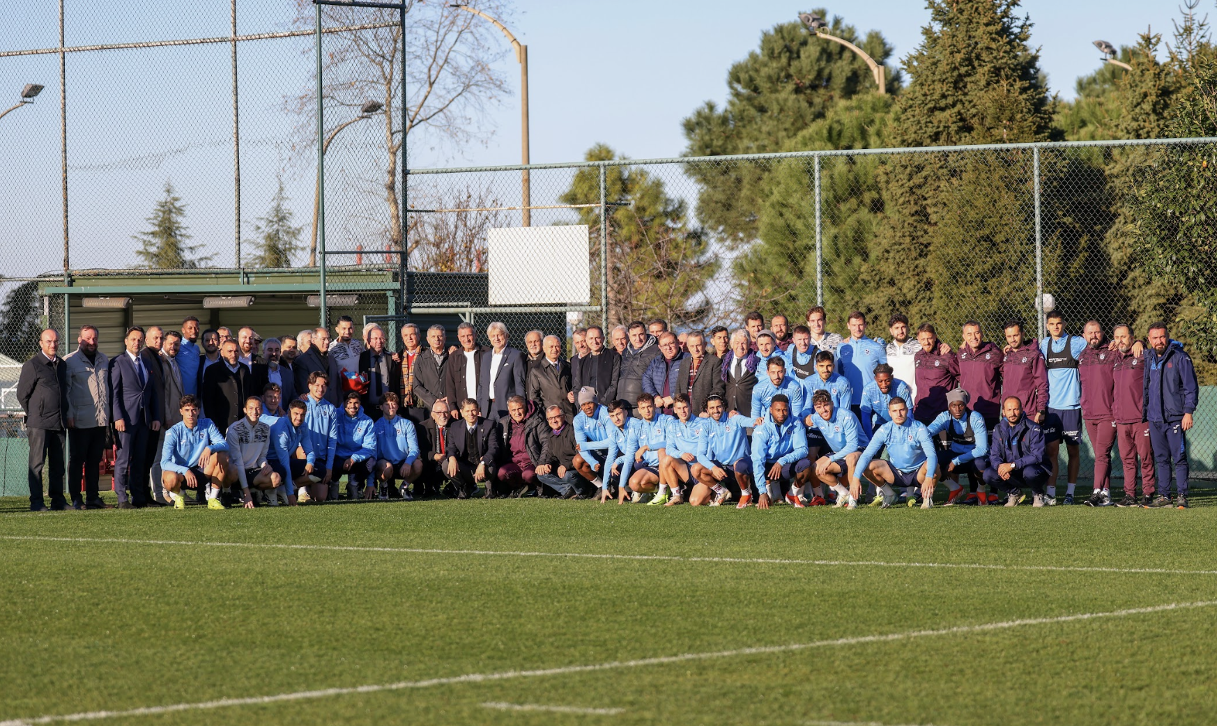 Kurullar ve Eski Asbaşkanlardan Trabzonspor'a ziyaret