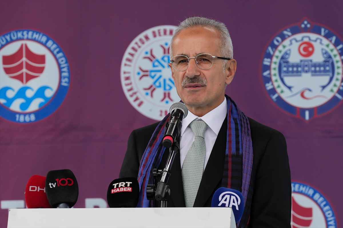 Bakan Uraloglu Ankaradaki Trabzon Tanitim Gunlerine Katildi 0Cee5B0