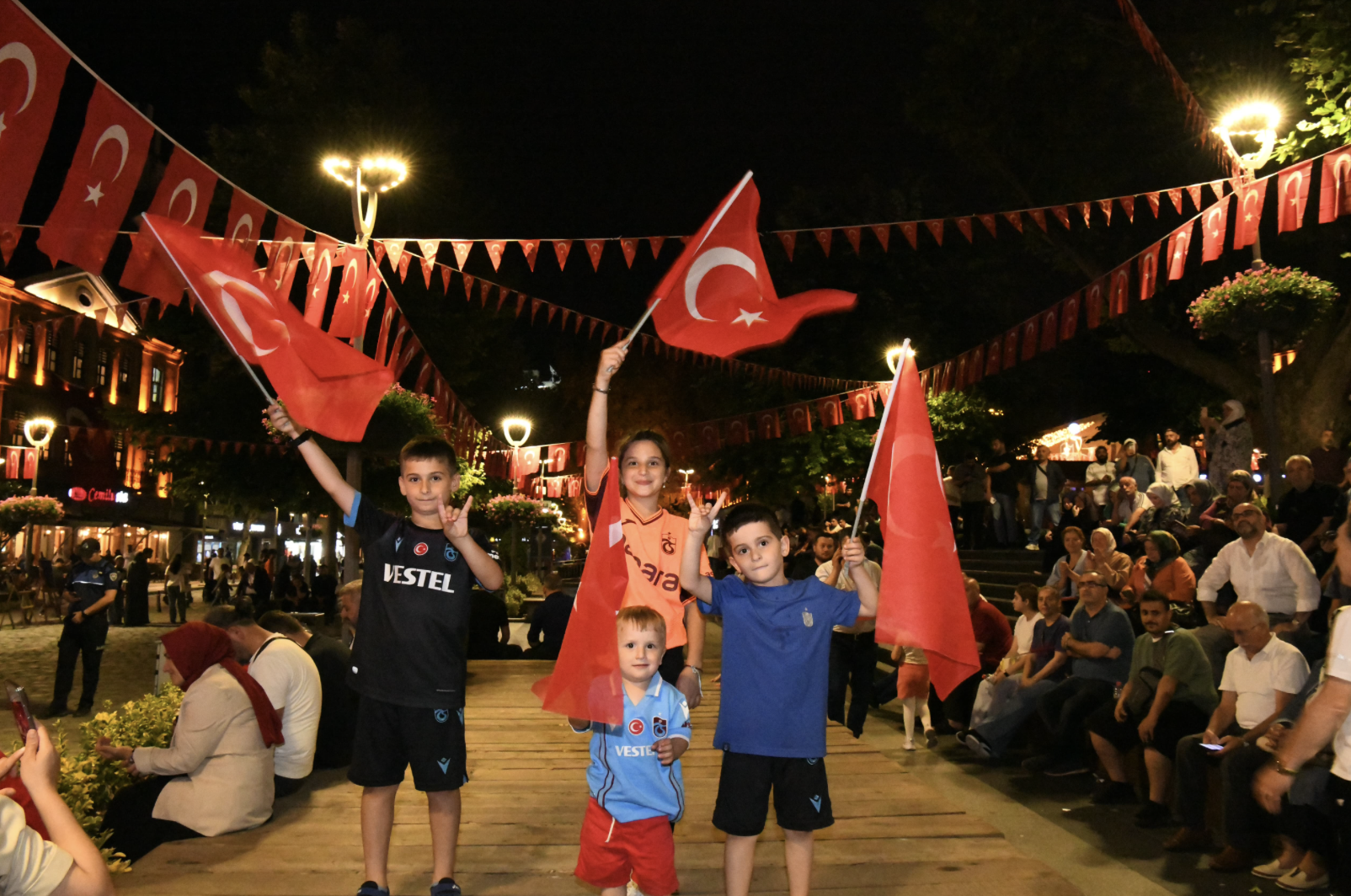 Ekran Resmi 2025 07 15 22.42.01