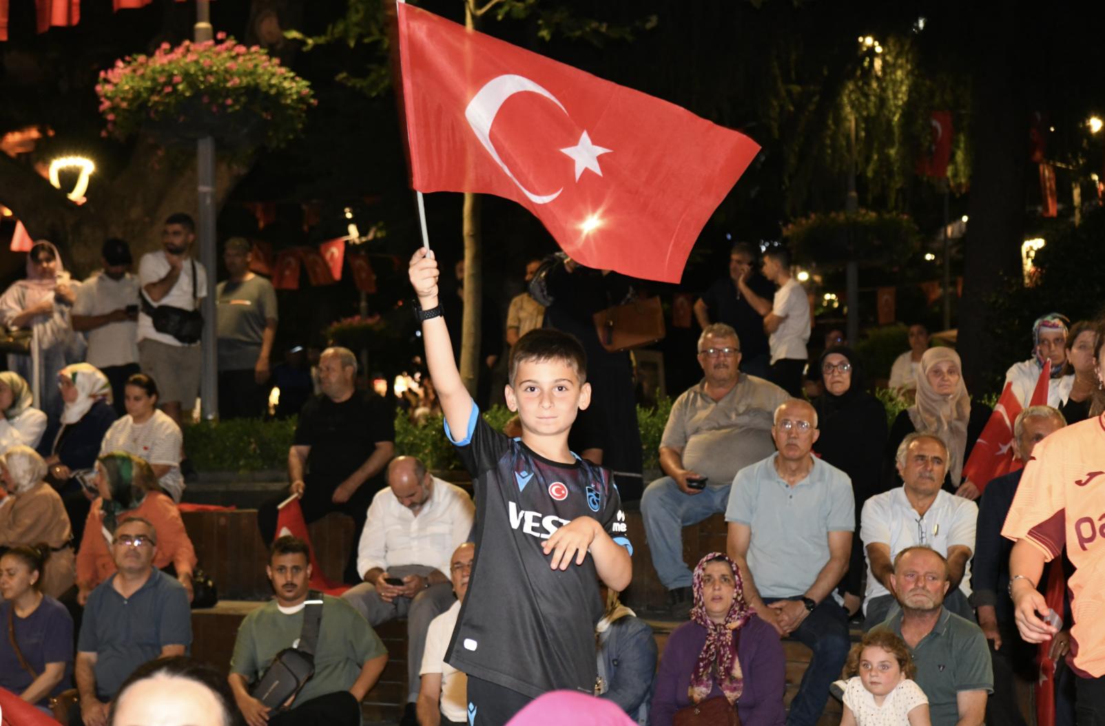 Ekran Resmi 2025 07 15 22.42.37