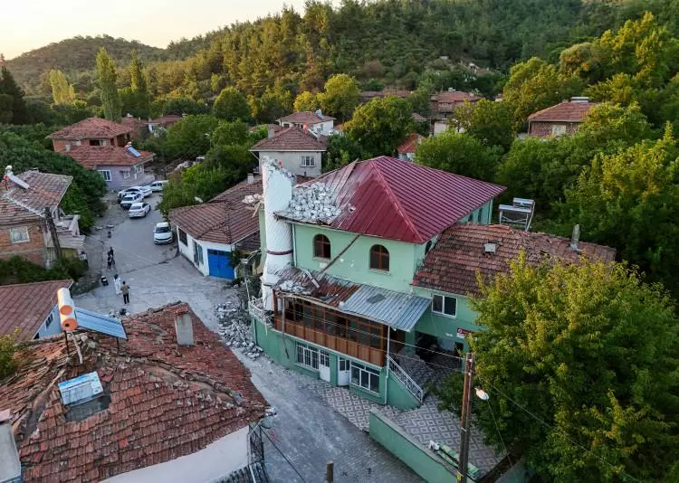 3 S8Zs 1754888236 6484 W750 H534