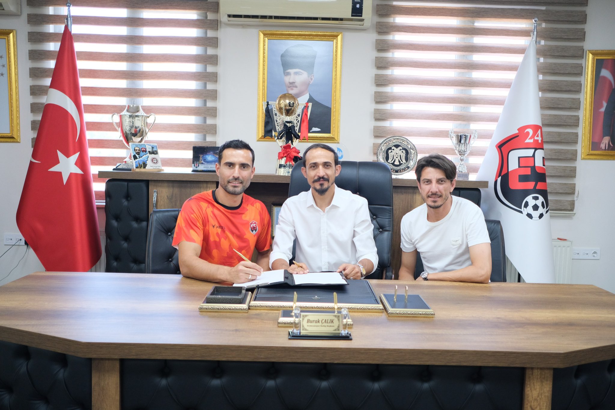 Gy5 A4 Y F Wc A E Z0J H 1