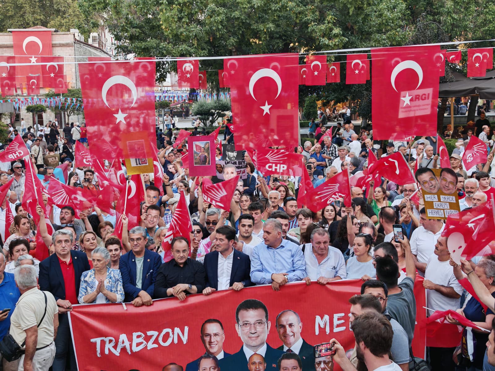 Whatsapp Image 2025 08 18 At 19.11.35 (1)-1