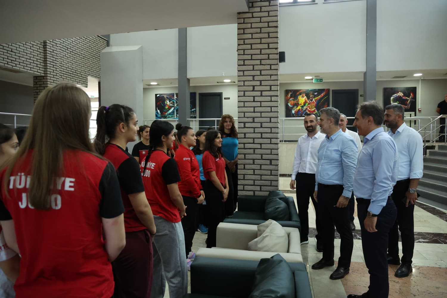 Whatsapp Image 2025 08 19 At 22.43.48 (1)