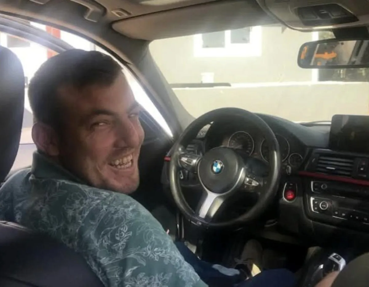 68C2F9E2Ad32B682 W1200Xh935