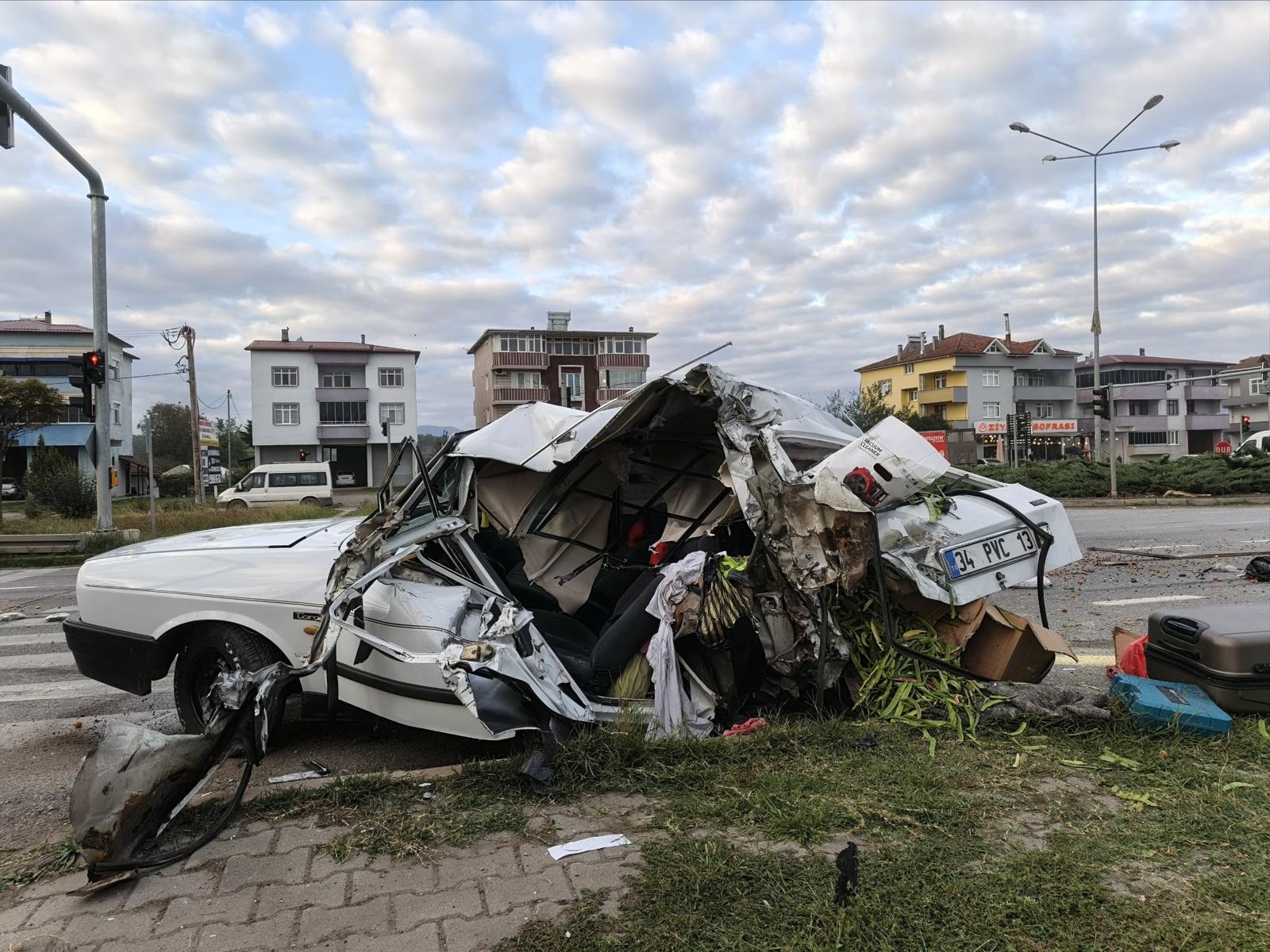 A A 20250925 39226079 39226077 S A M S U N D A K A M Y O N E T I L E O T O M O B I L I N C A R P I S M A S I S O N U C U 4 K I S I Y A R A L A N D I