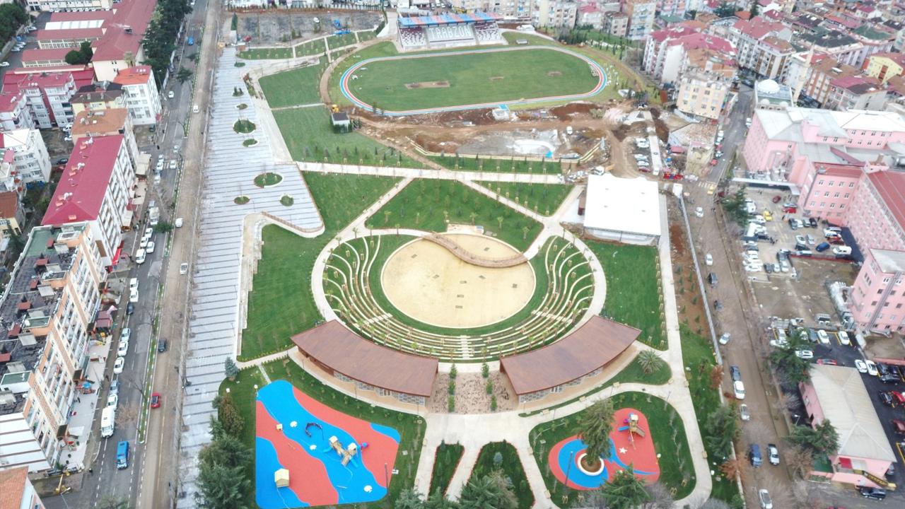 Avni Aker Millet Bahcesi 1521656