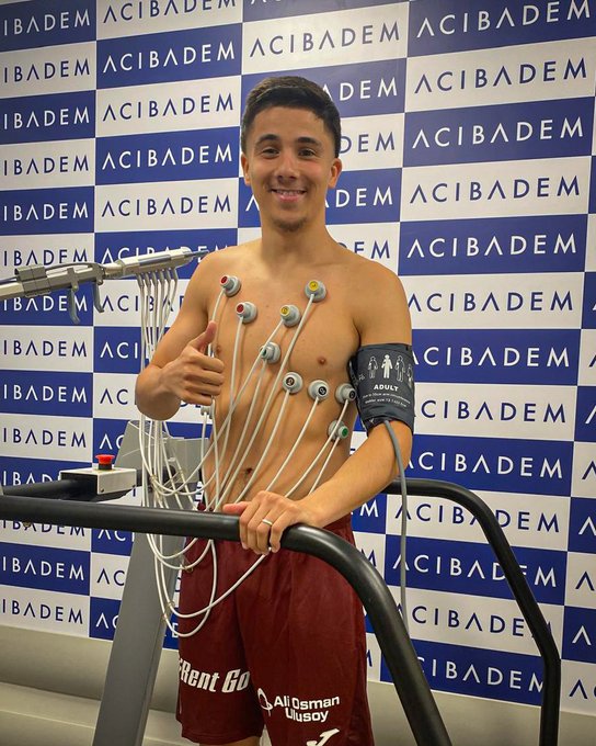 G0 Fo11Z X U A A Xq7