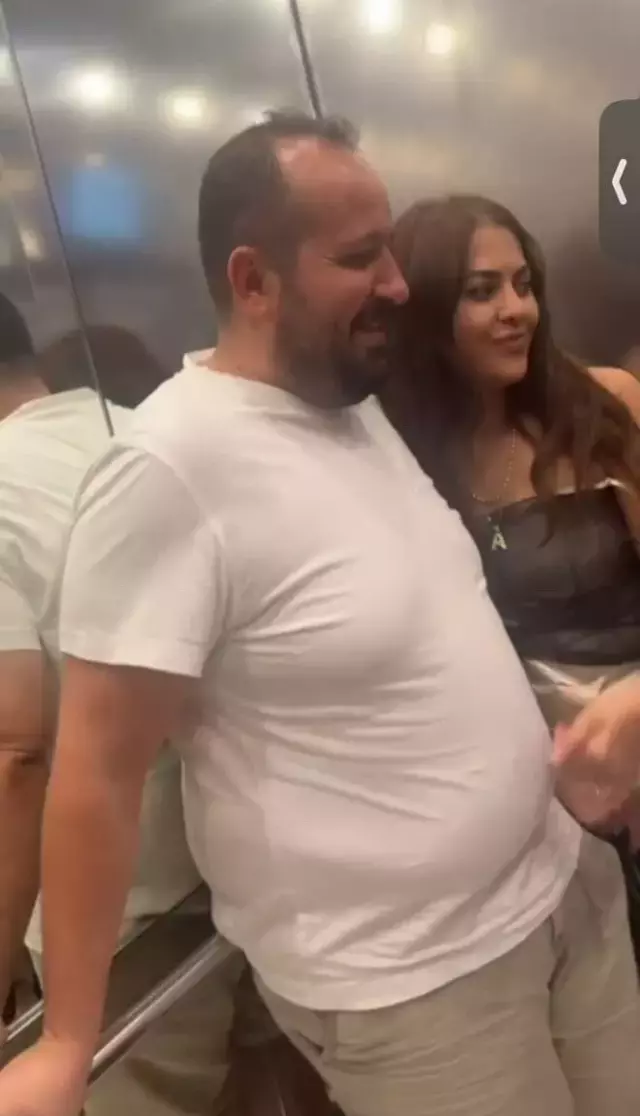 Bir An Bile Acimadi Iste Aysel In Sokak 19155509 6502 M