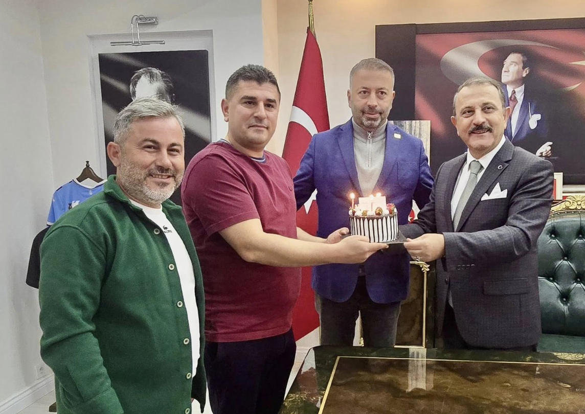 Ekran Resmi 2025 10 15 18.06.37