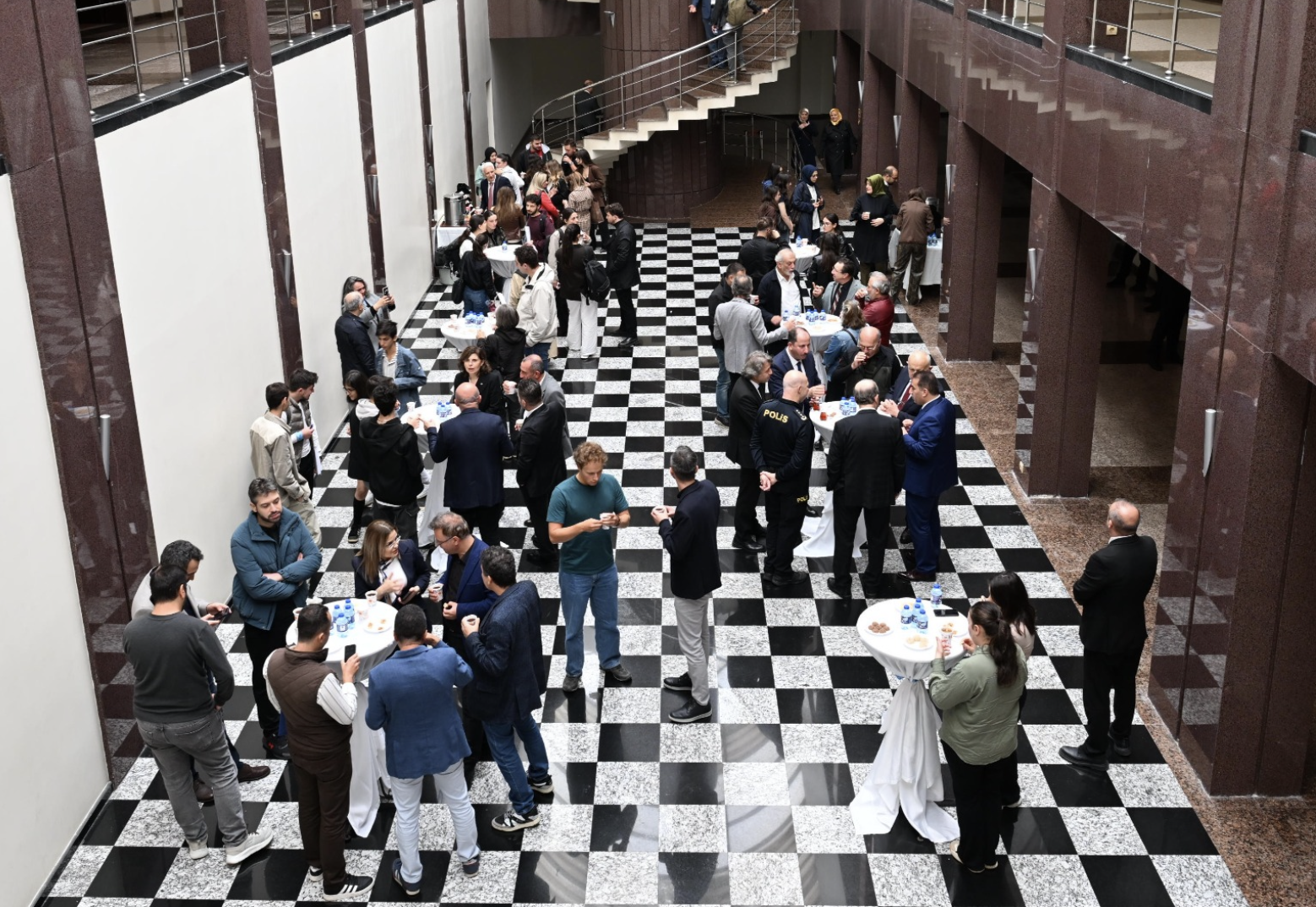 Ekran Resmi 2025 10 16 12.01.17