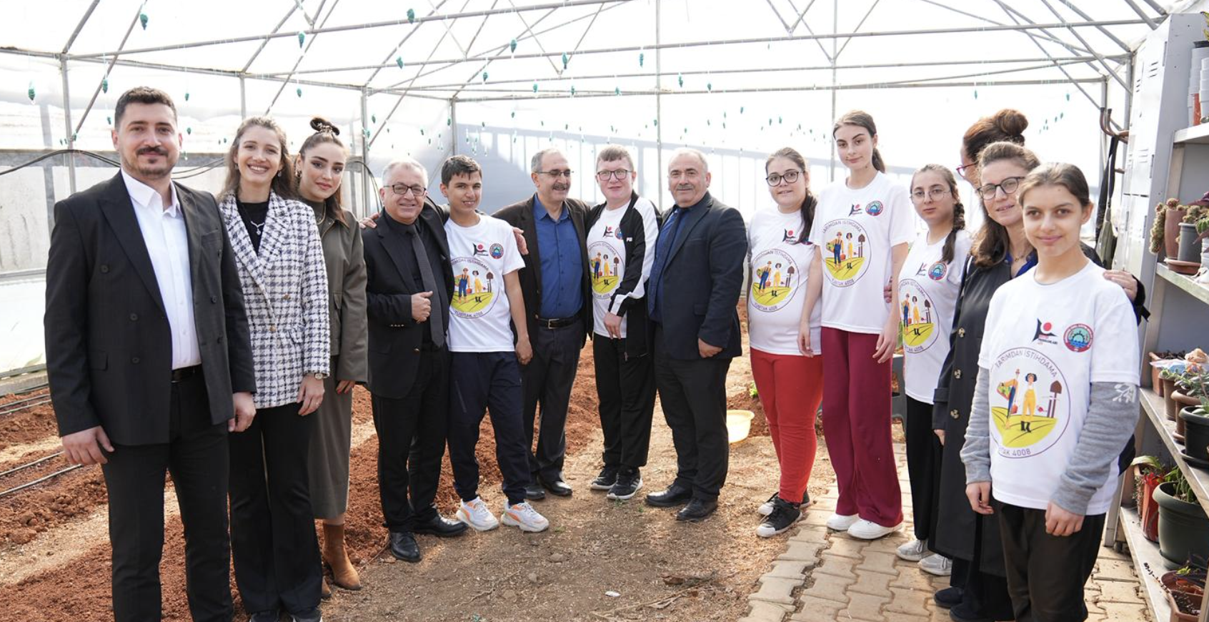 Ekran Resmi 2025 10 16 13.38.00