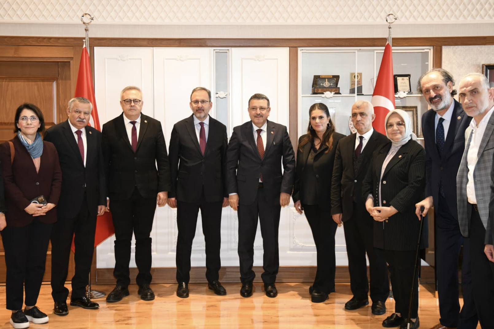 Ekran Resmi 2025 10 31 12.44.31