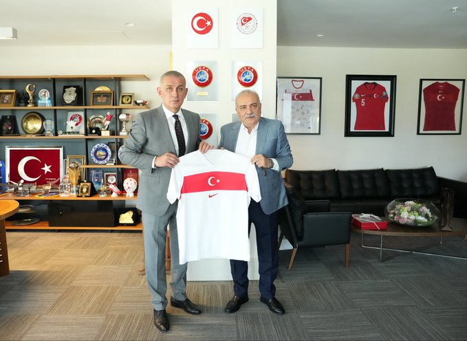 G2 Q B N E W A A A U50L