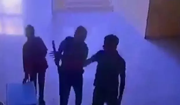 Sanliurfada Dehset Ogretmen Veli Tarafindan Sopayla Darbedildi 1760866319 9491