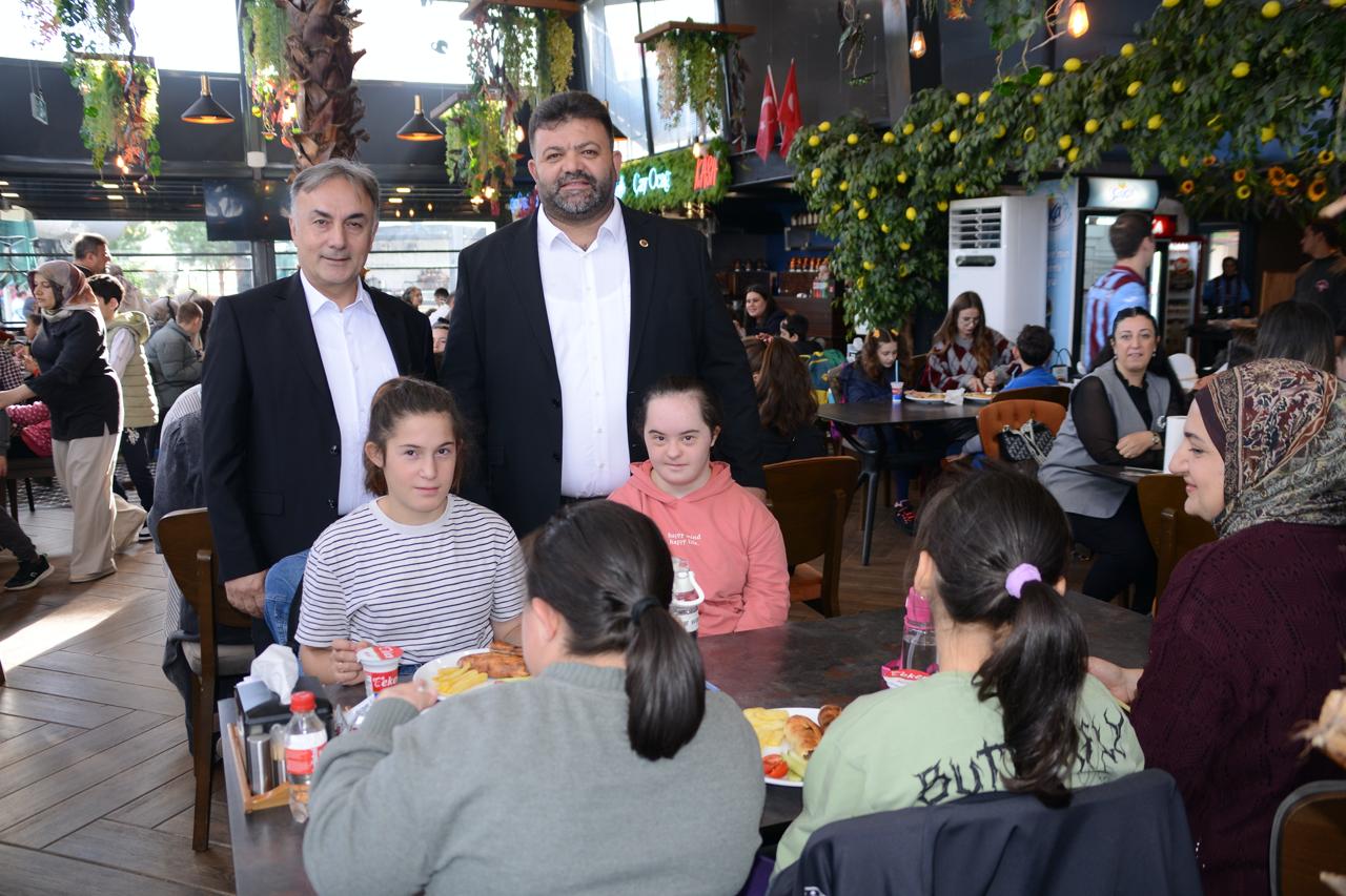 0Af68142 F9Ff 492B 83E4 Cf9D2Ee3D037