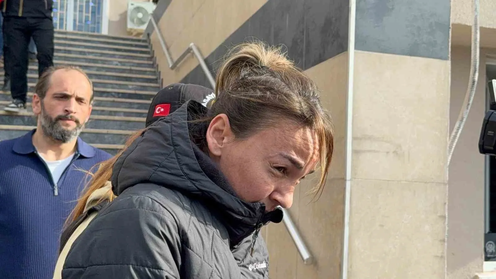 352876653 1764278886