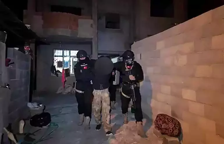 6905Acaca322C59Cc7846703