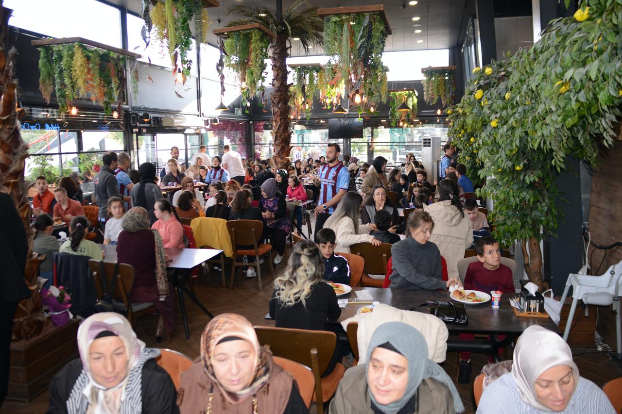 70C028F7 D625 4422 82A8 C1D602Dcee38