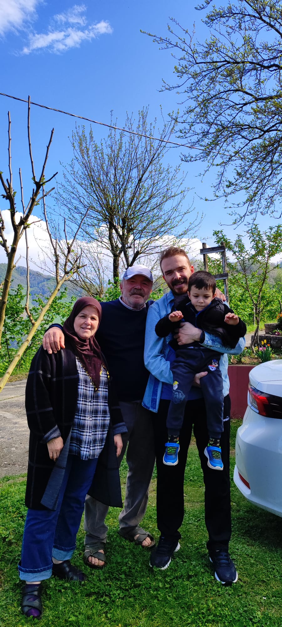 D O K T O R K I Z I N I N T E D A V I S I Y L E K A N S E R I Y E N D I 1019679 302564