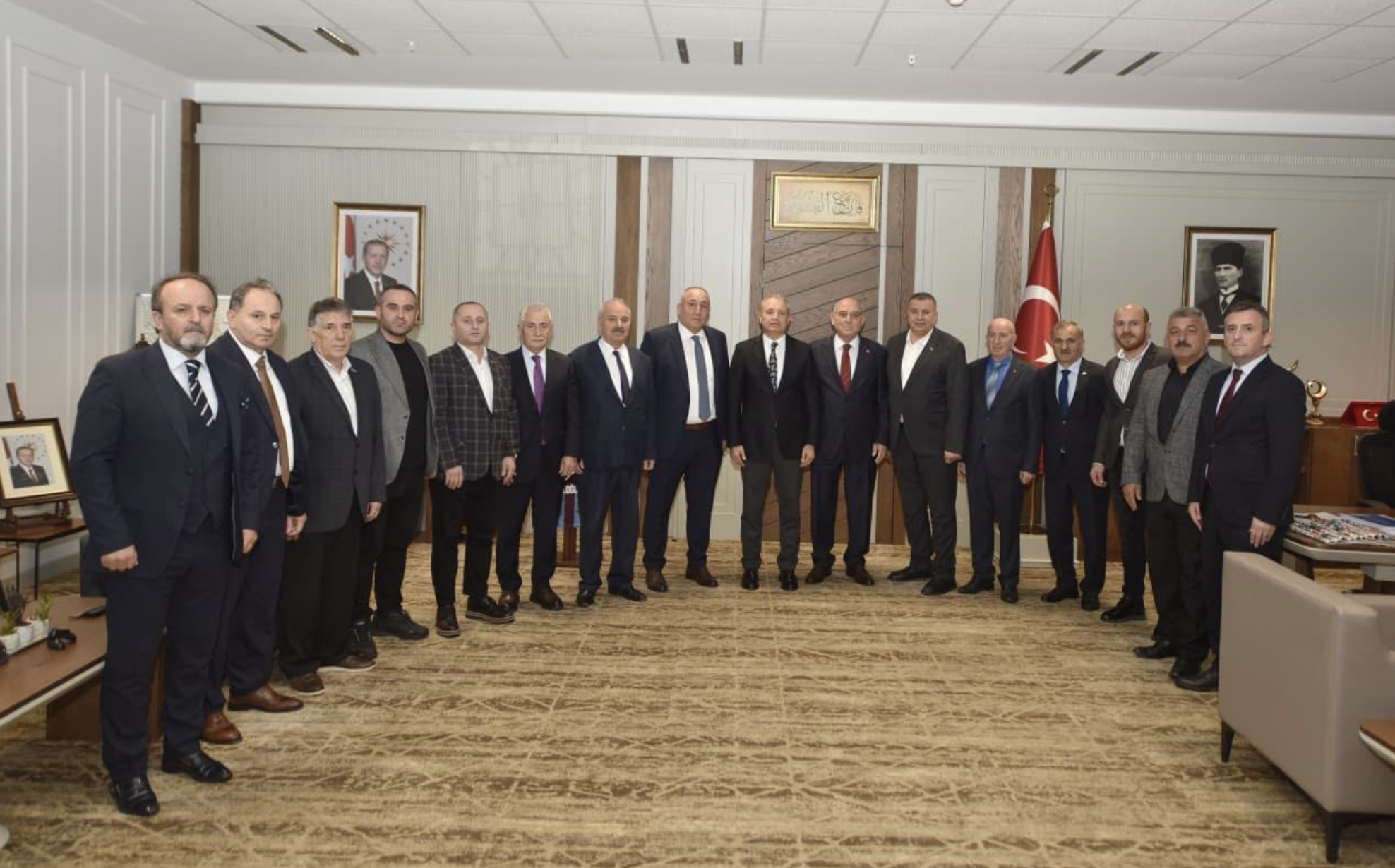 Ekran Resmi 2025 11 14 15.57.23