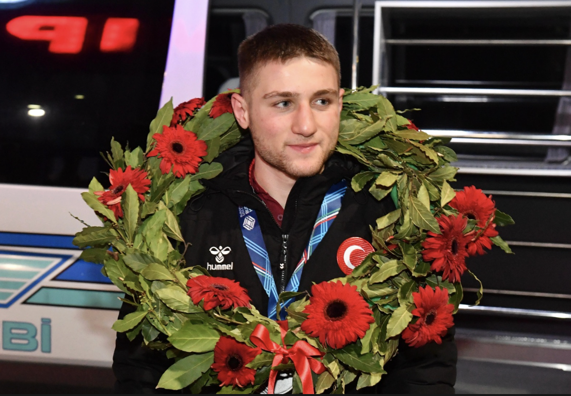 Ekran Resmi 2025 11 30 20.55.13