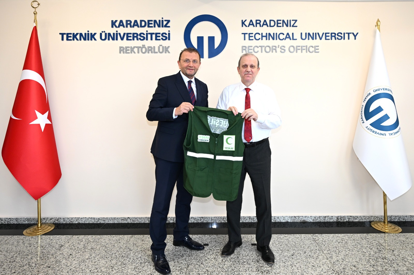 Fb844590 Cd3A 4A17 Af29 595Bf8B9B7Df