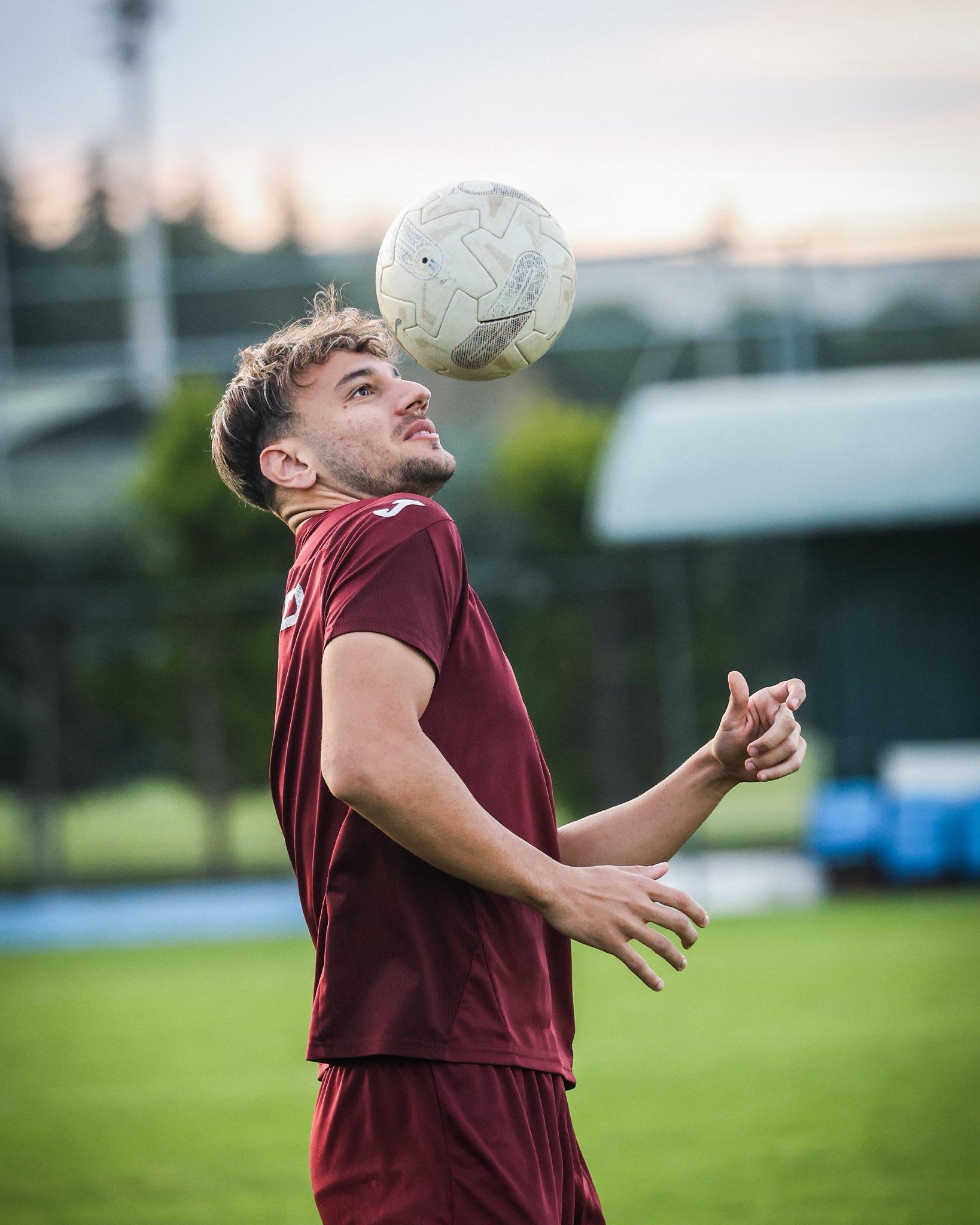 G4Wk T4 U Wo A A U9 Le