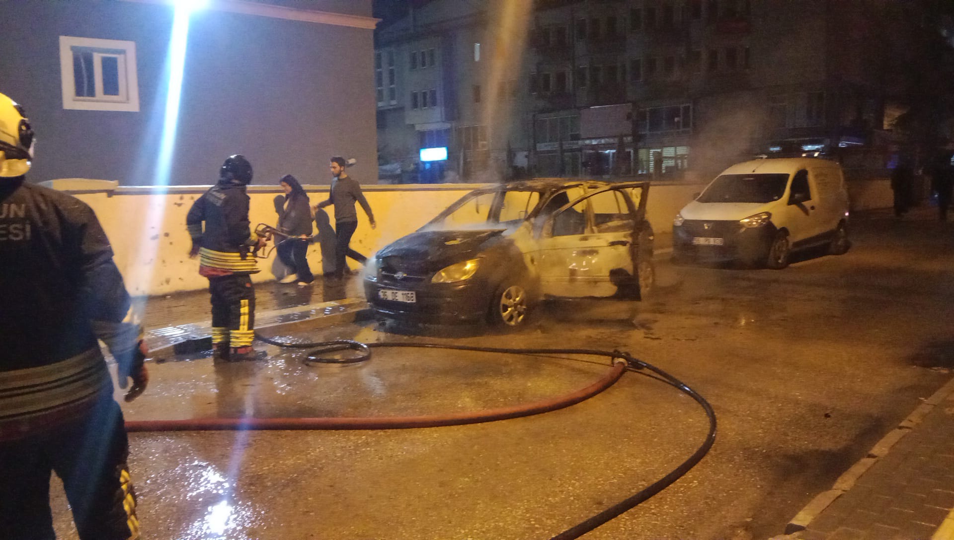 S A M S U N’ D A P A R K H A L I N D E K I O T O M O B I L D E C I K A 1028340 305129