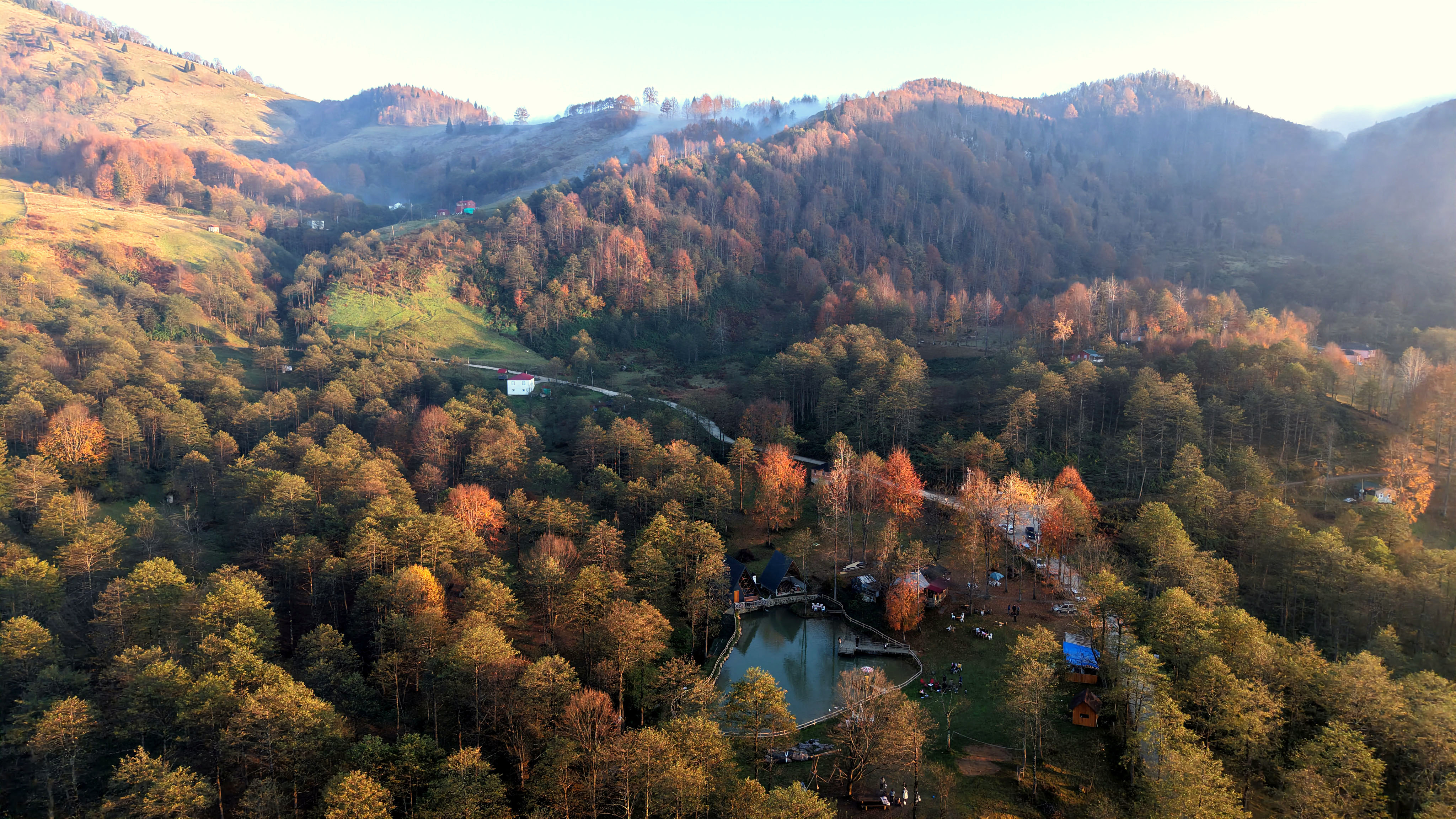 T R A B Z O N K A R A D E N I Z’ D E D O G A S O L E N I Z I R V E 996880 295719