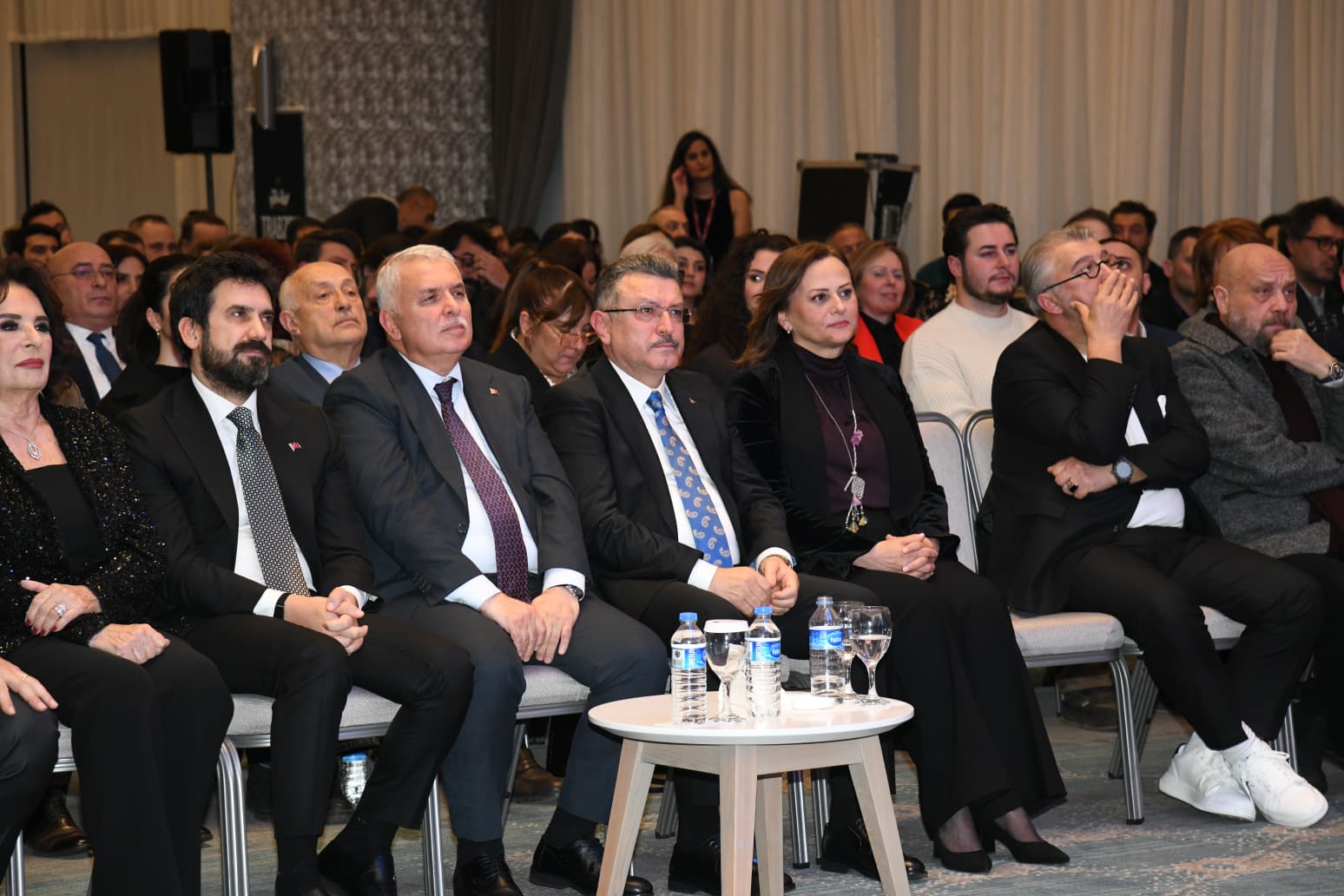 220166Cd C163 476C B748 88C250E641C3