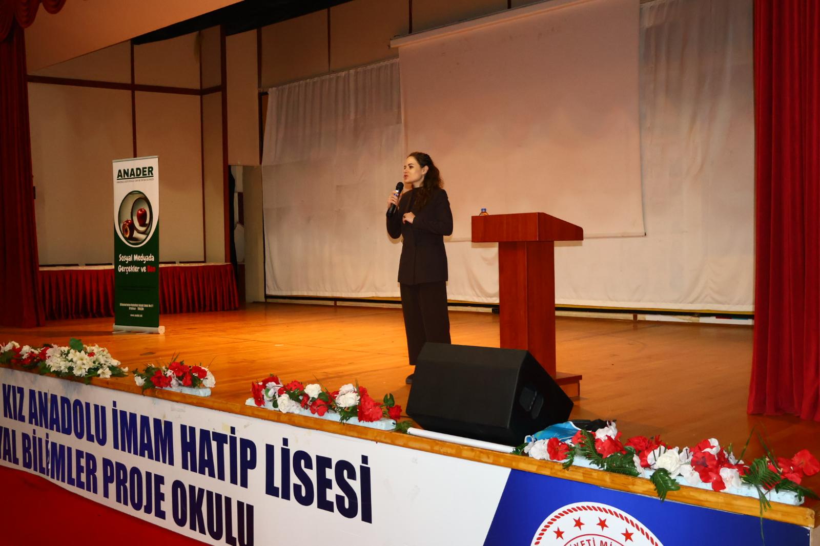 41C1D484 328C 445C 9Fb9 36F0A4Bdd030