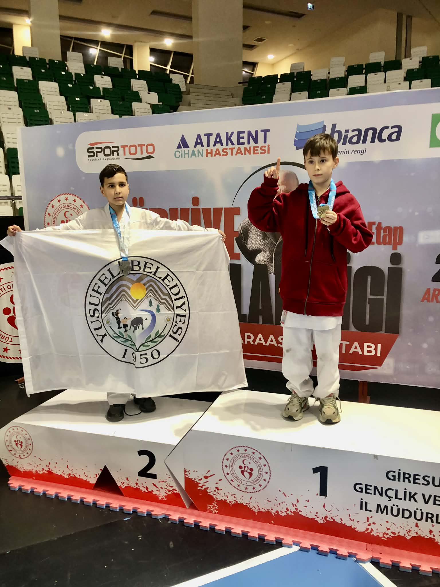 605836734 2820563701480096 4274871234493157998 N