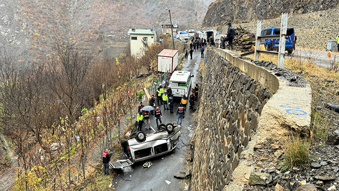 A A 20251202 39866730 39866728 A R T V I N D E K A M Y O N E T I N A L T Y O L A D E V R I L D I G I K A Z A D A 3 K I S I O L D U