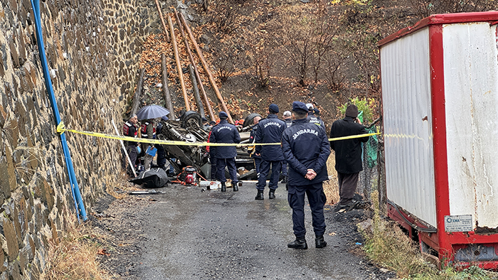 A A 20251202 39866730 39866729 A R T V I N D E K A M Y O N E T I N A L T Y O L A D E V R I L D I G I K A Z A D A 3 K I S I O L D U