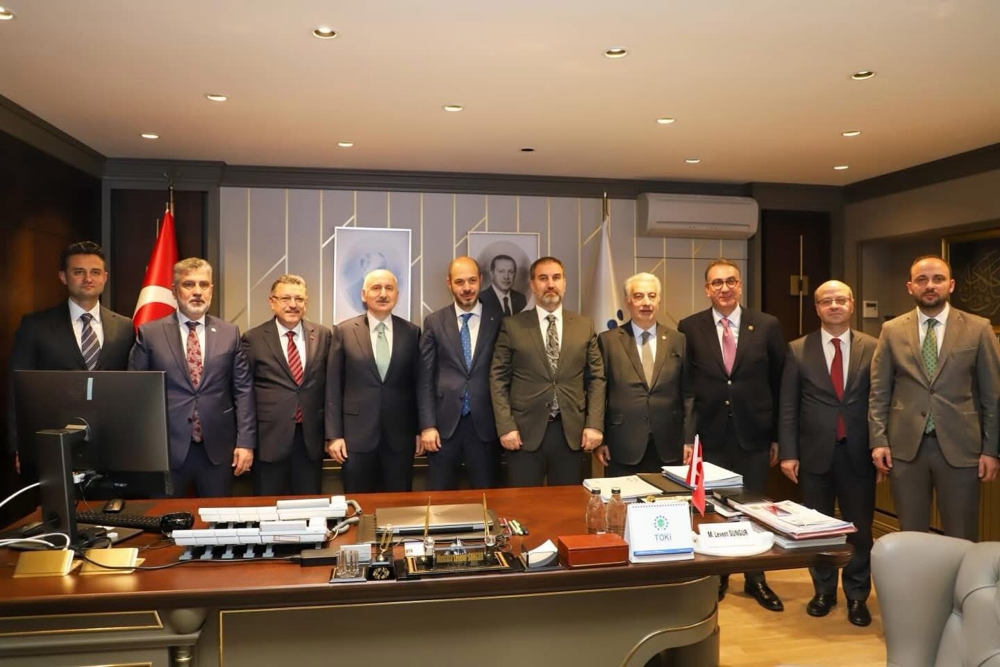 A809C22B 41Ae 4D17 B1B3 40E0603797Bc