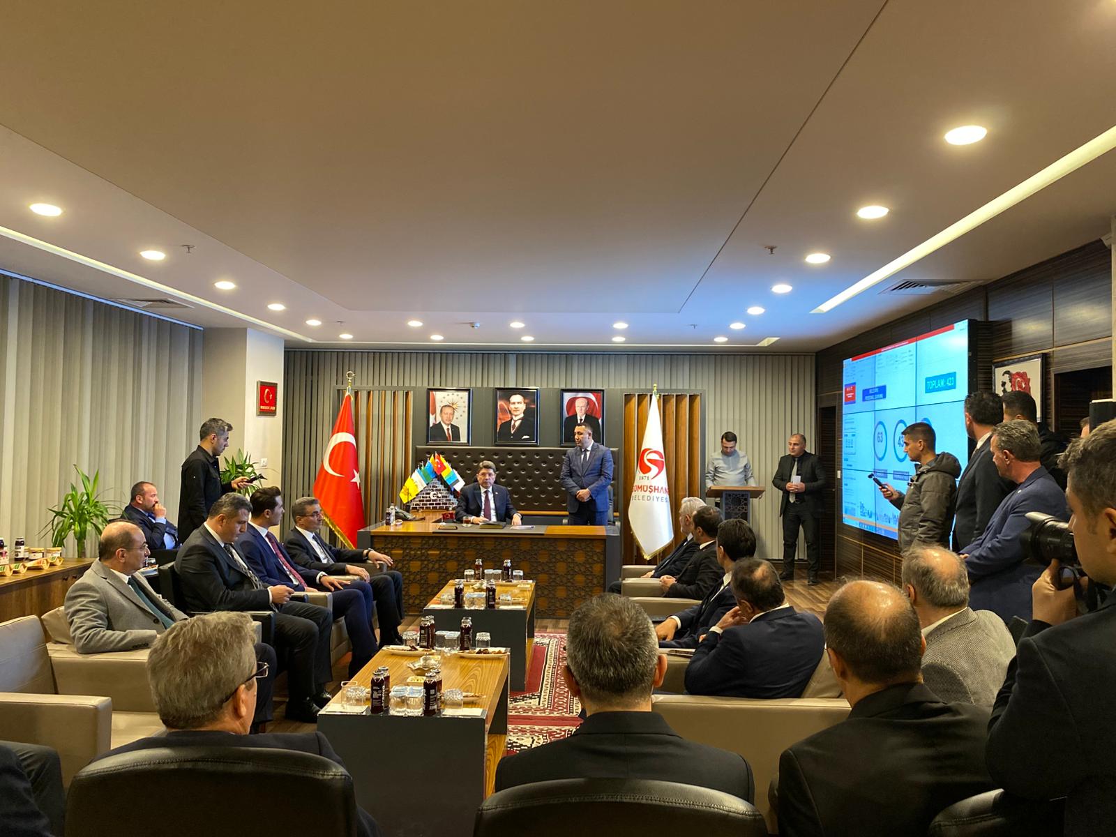 B A K A N T U N C T U R K I Y E Y U Z Y I L I N I A D A L E T I N 1048182 311013