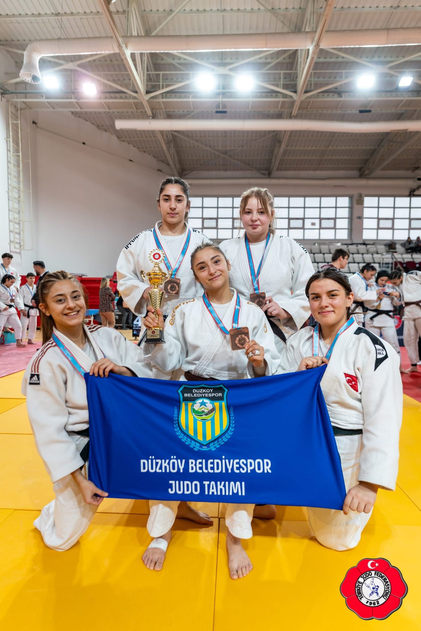 E7Bb1A8F F57C 4C71 97C1 C5870Df4Df62