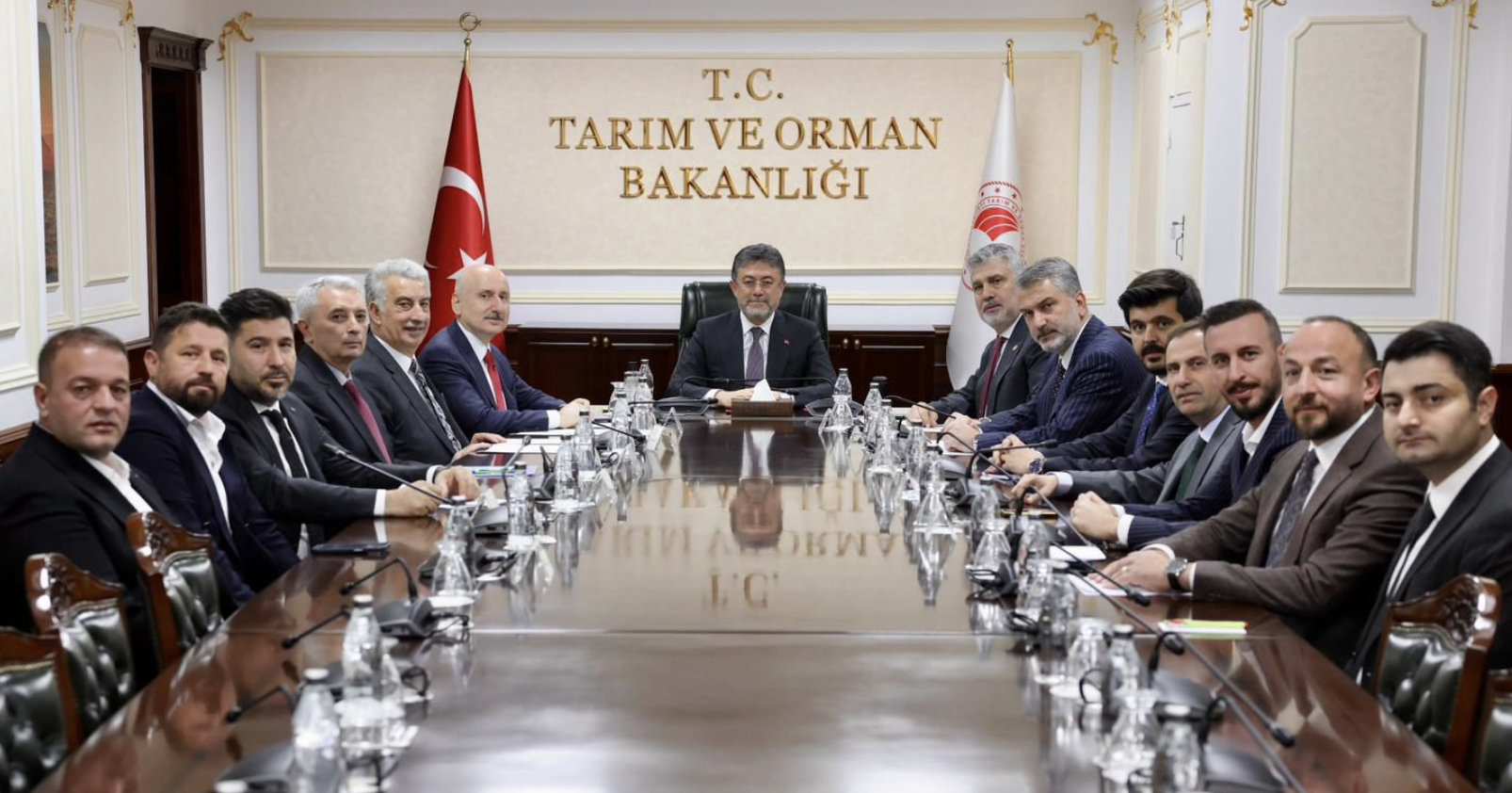 Ekran Resmi 2025 12 03 19.35.46