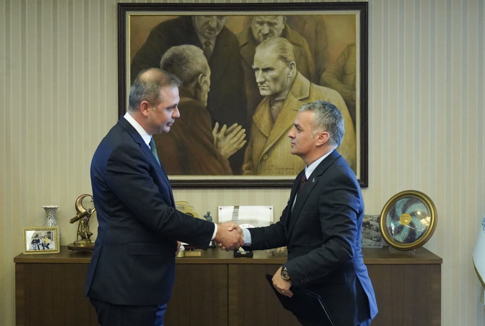 Ekran Resmi 2025 12 04 16.14.00