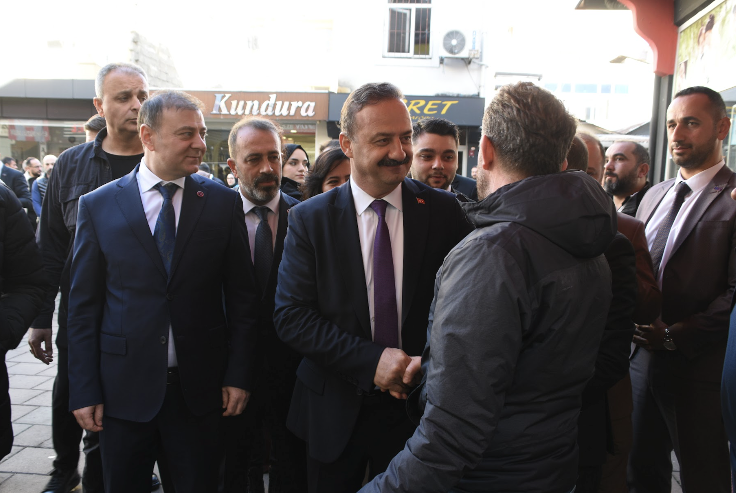 Ekran Resmi 2025 12 04 19.58.00