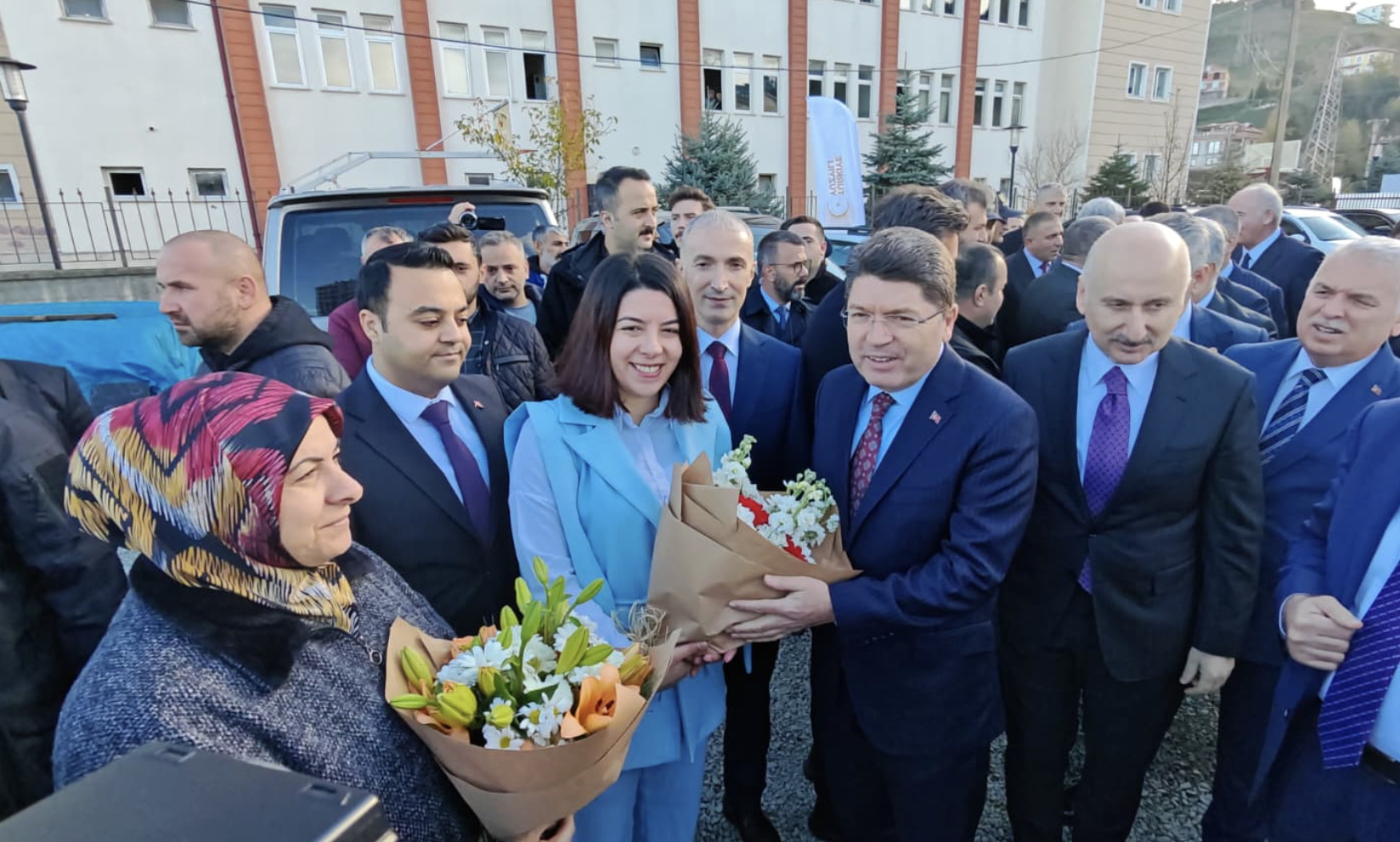 Ekran Resmi 2025 12 05 11.31.49