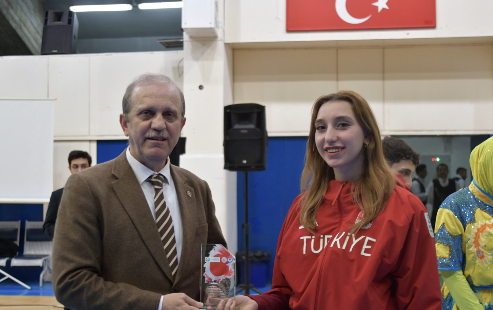 Ekran Resmi 2025 12 09 08.35.53