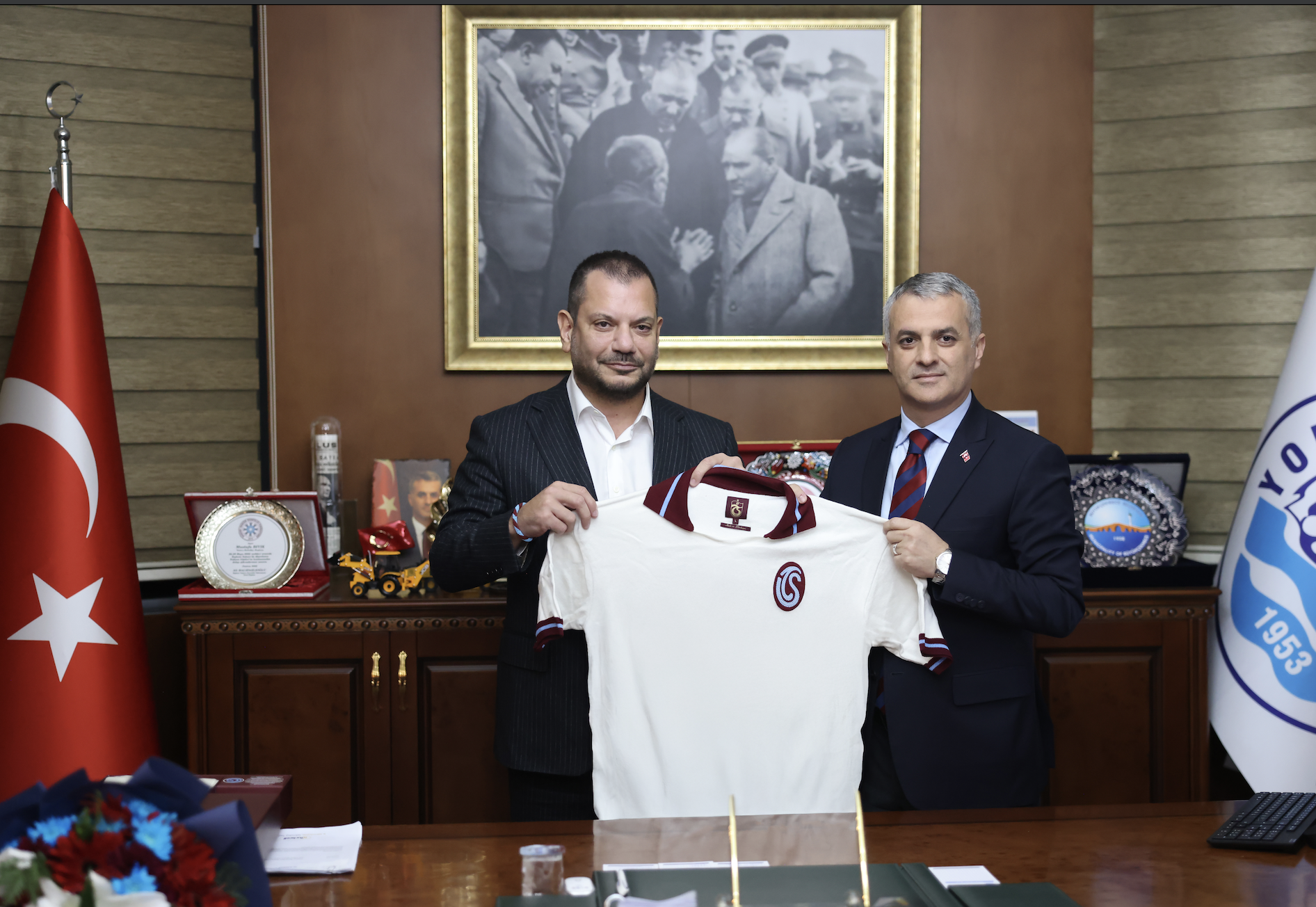 Ekran Resmi 2025 12 12 18.51.42