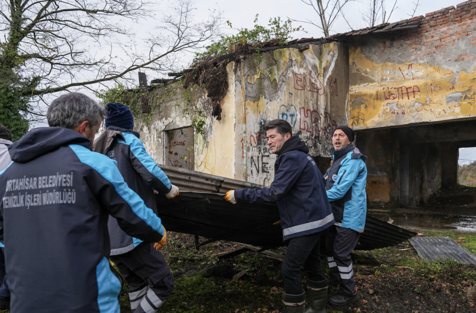 Ekran Resmi 2025 12 15 12.25.10