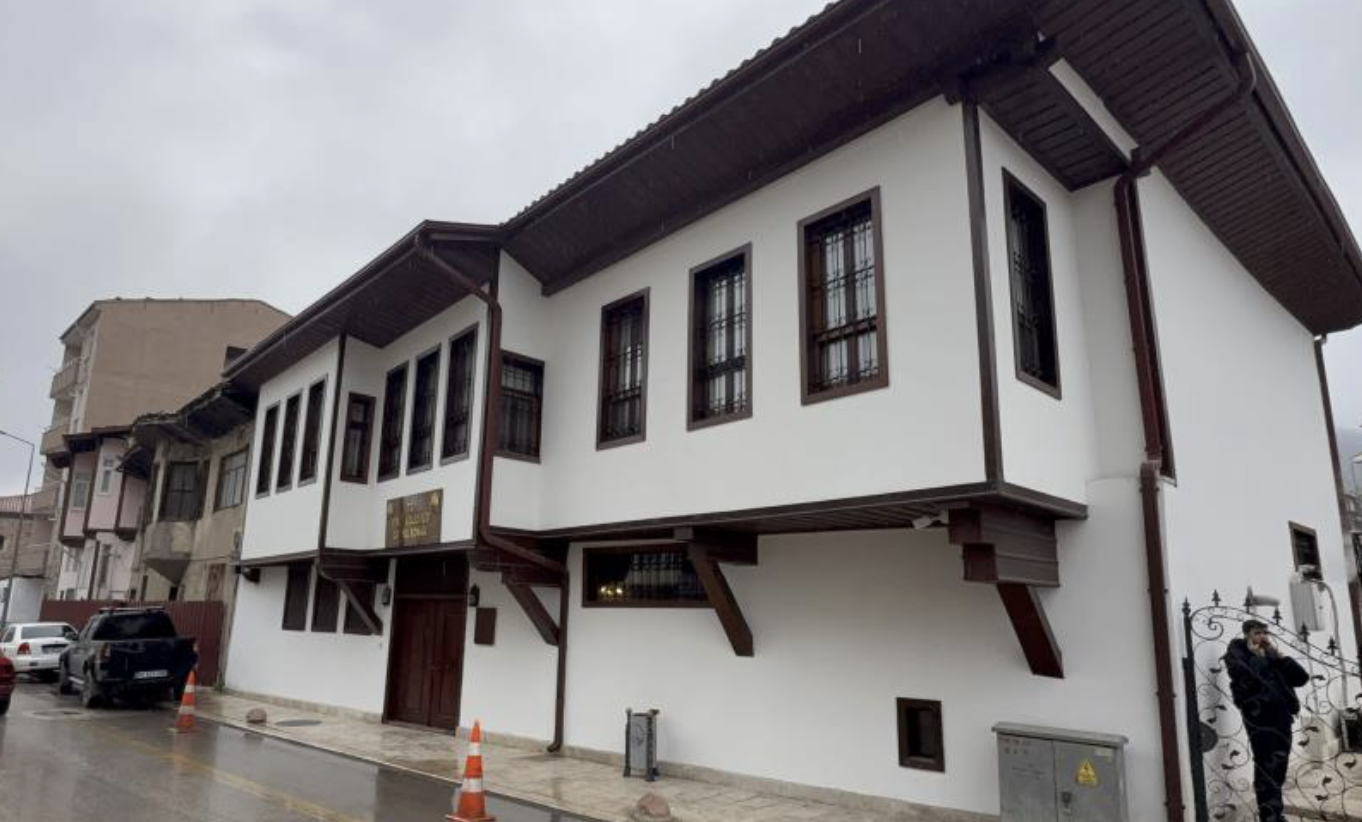 Ekran Resmi 2025 12 16 13.01.57