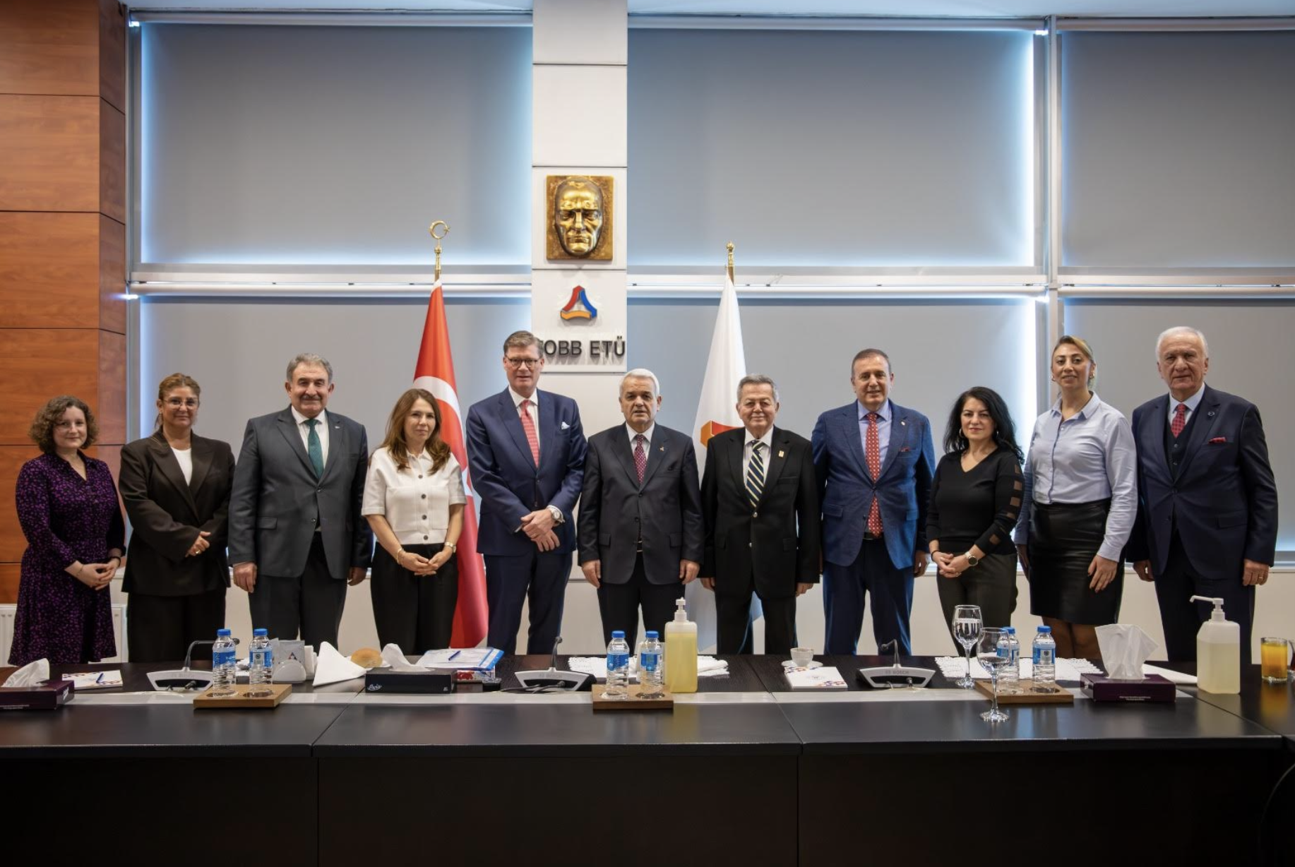 Ekran Resmi 2025 12 17 11.16.49