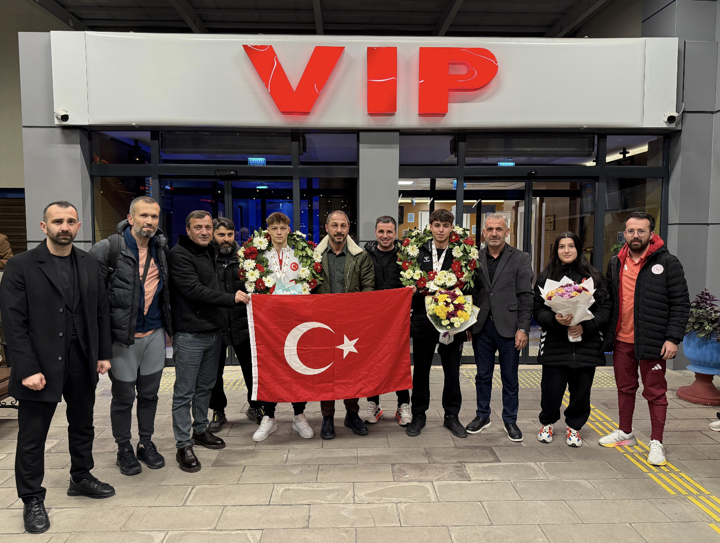 Ekran Resmi 2025 12 18 21.36.22