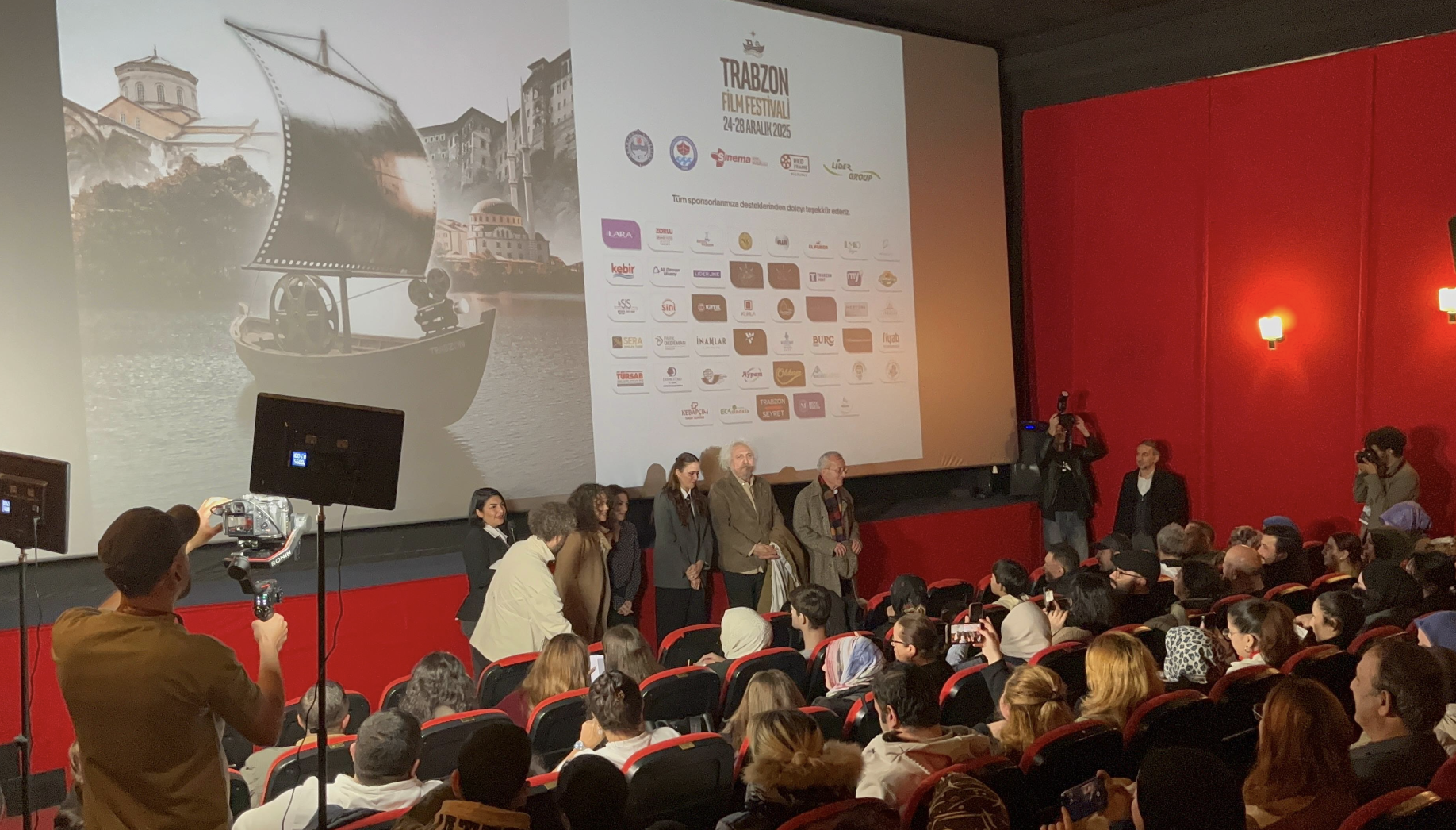 Ekran Resmi 2025 12 25 12.44.45